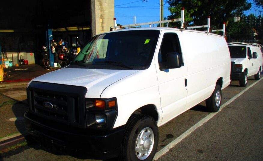 Ford E-Series Van 2014