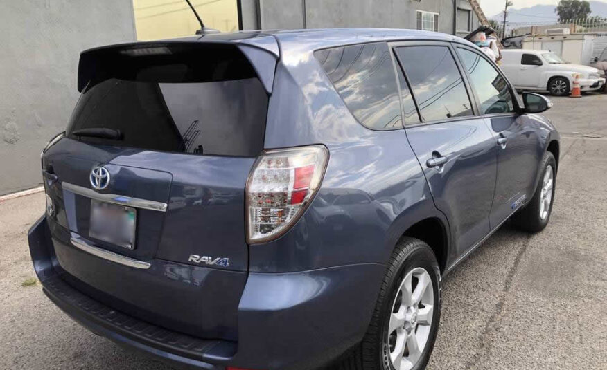 Toyota RAV4 EV 2012