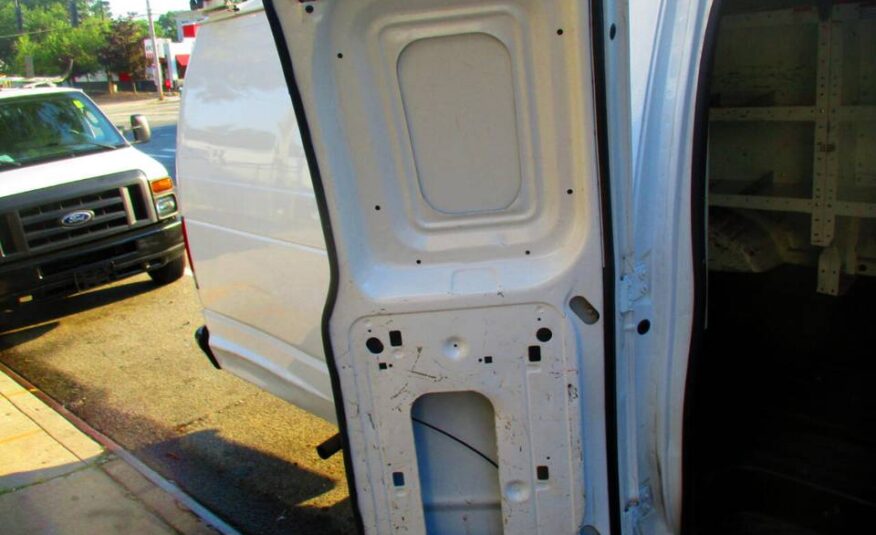 Ford E-Series Van 2014