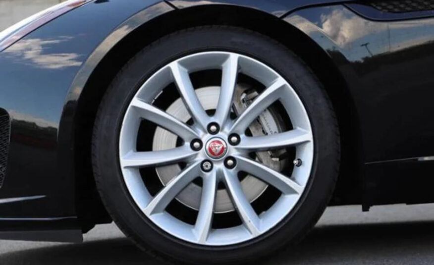 Jaguar F-TYPE 2020