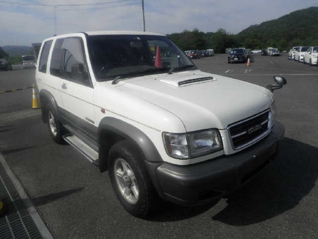 Isuzu Bighorn 1998